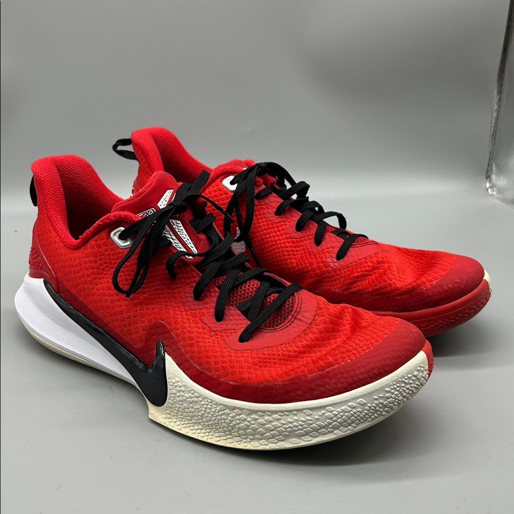 Kobe Mamba Focus University Red sz 10.5